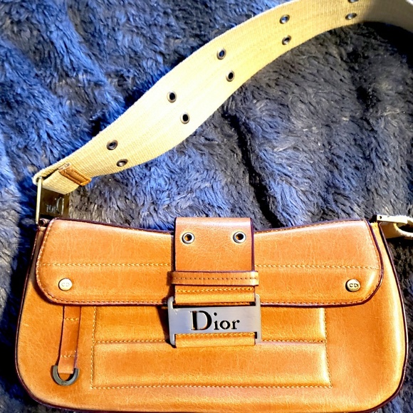 💯 Dior Street Chic Columbus Bag*SOLD OUT COLOR* - Picture 3 of 8